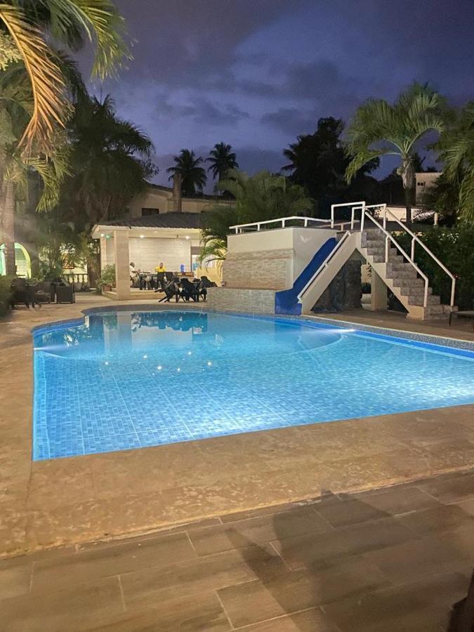 Hotel Cambri Нагуа Экстерьер фото